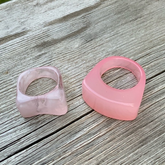 Vintage 90’S Y2K Chunky Pink Plastic lucid Rings Women’s X 2 LIKE NEW CONDITION - Picture 11 of 14